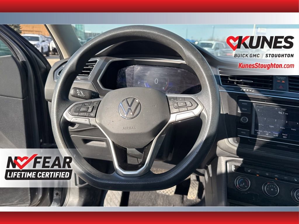 Used 2022 Volkswagen Tiguan S image 39