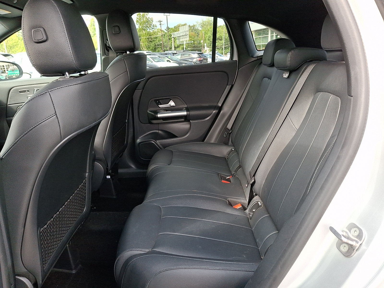 Used 2023 Mercedes-Benz GLA 250 4MATIC image 10