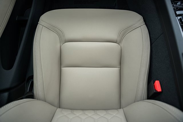 New 2026 Volvo XC60 B5 Plus w/ Protection Package Premier image 28