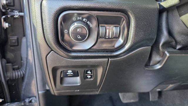 Used 2019 RAM 1500 Big Horn AWD/4WD image 42