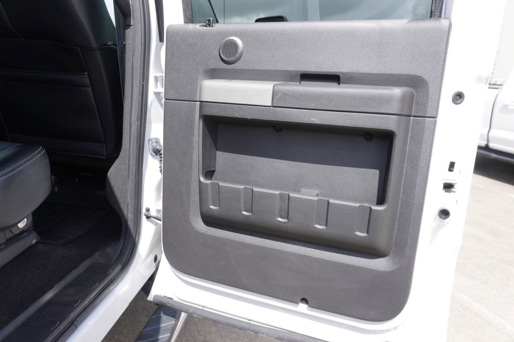 Used 2016 Ford F250 Lariat w/ Lariat Interior Package image 21