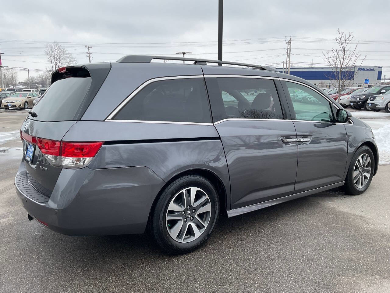 Used 2017 Honda Odyssey Touring Elite image 6