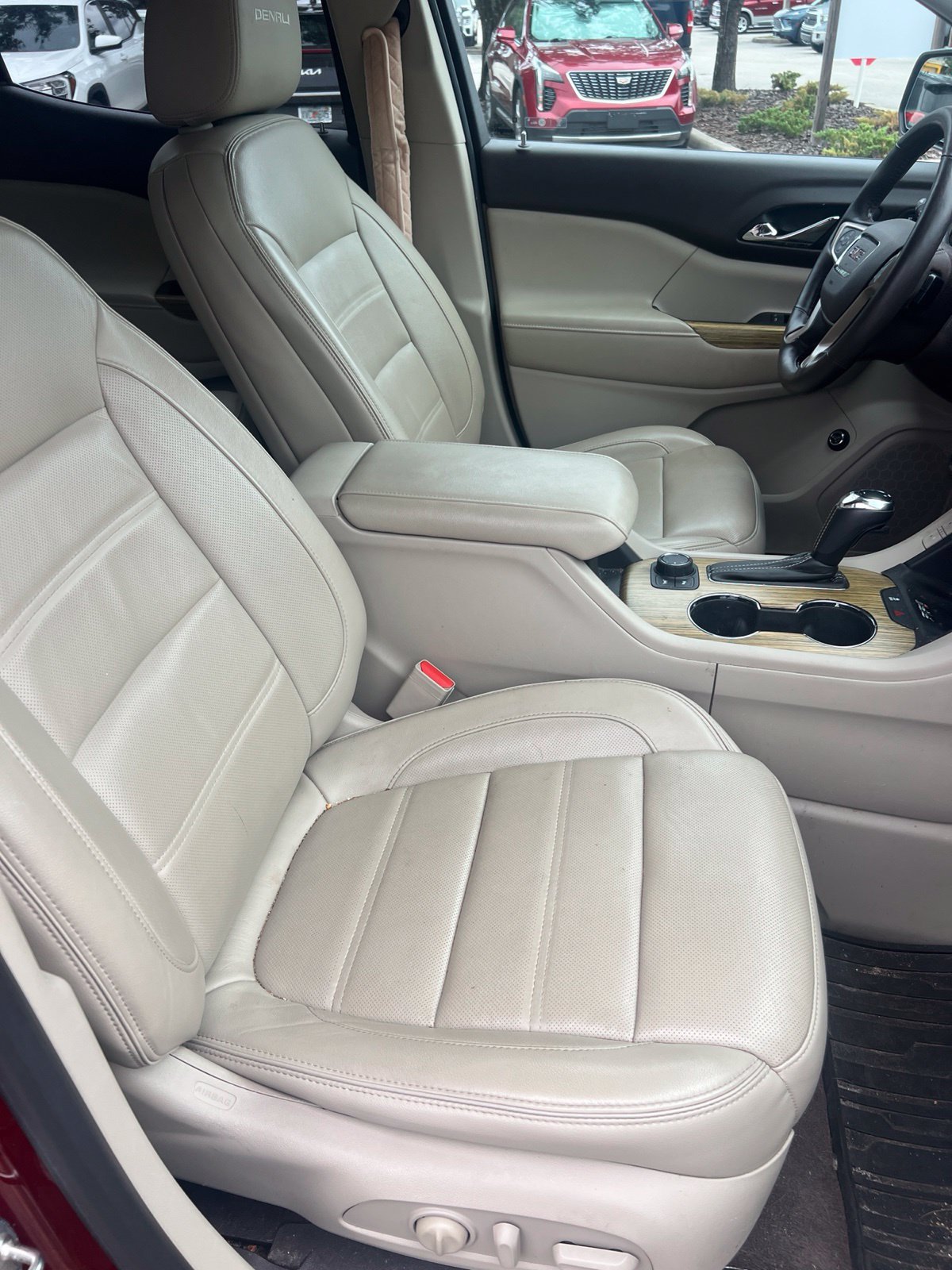 Used 2017 GMC Acadia Denali w/ Technology Package AWD/4WD image 12