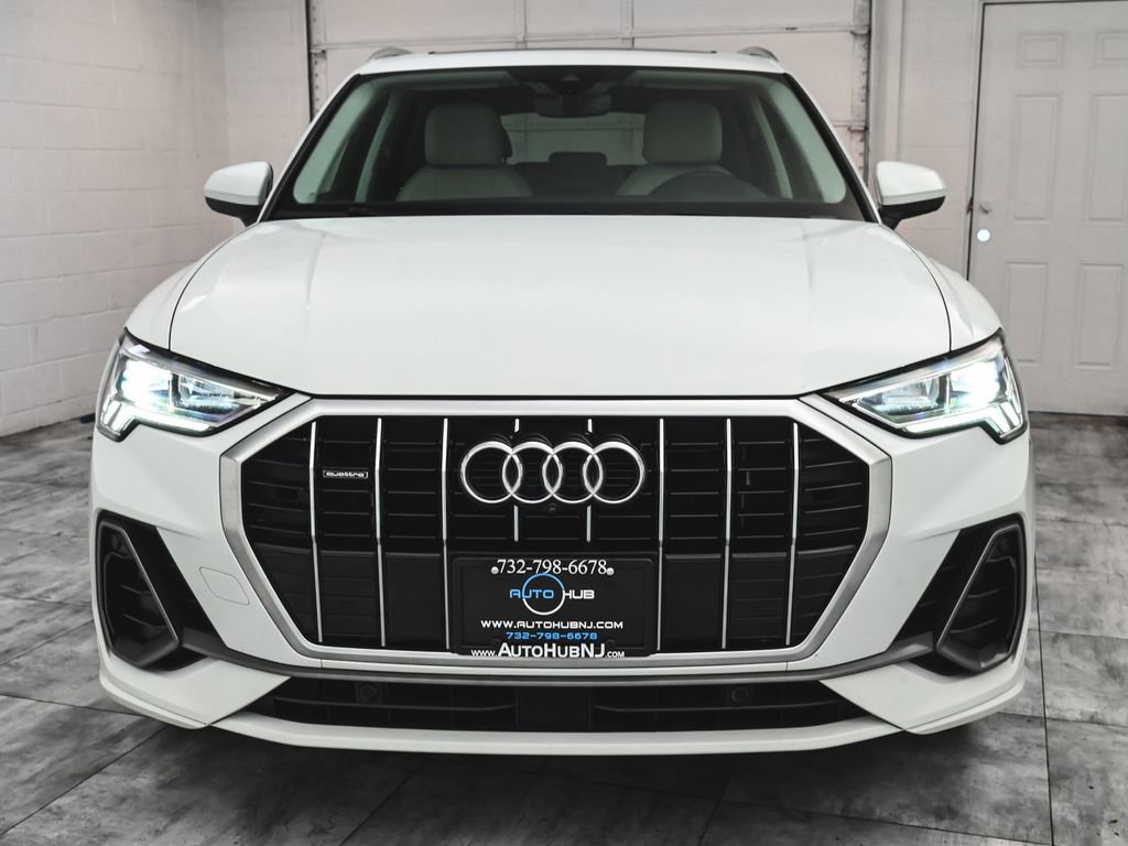 Used 2022 Audi Q3 2.0T Premium Plus w/ Premium Plus Package AWD/4WD image 2