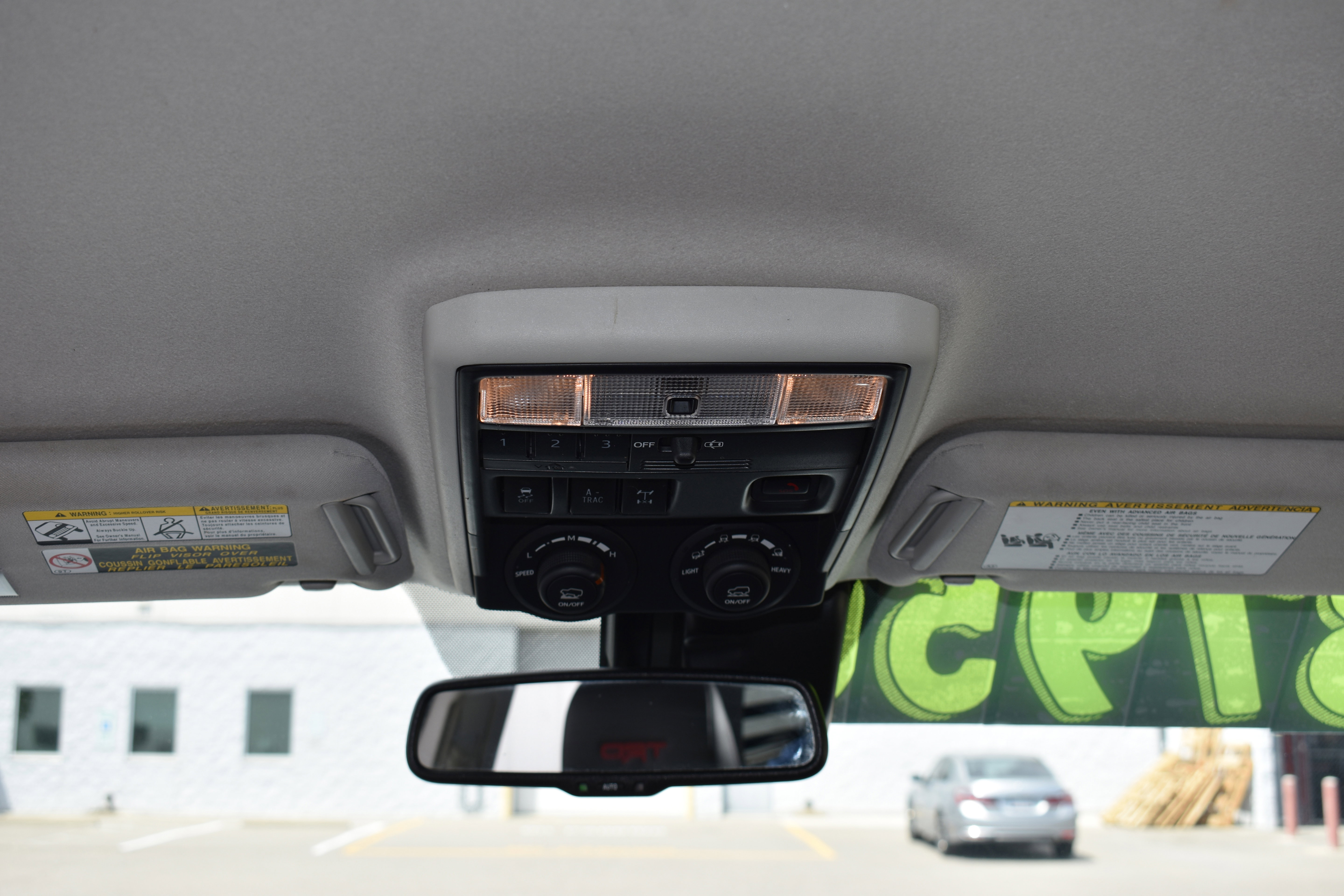 Used 2022 Toyota 4Runner TRD Off-Road Premium AWD/4WD image 29