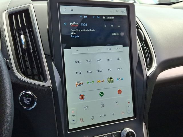 Used 2023 Ford Edge SEL w/ Convenience Package image 3