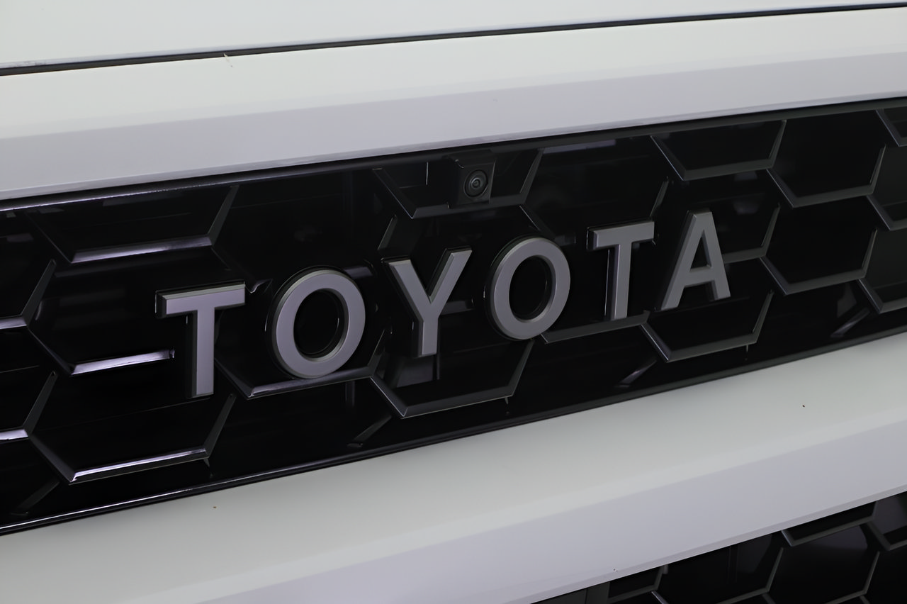 Used 2025 Toyota 4Runner TRD Pro AWD/4WD image 26