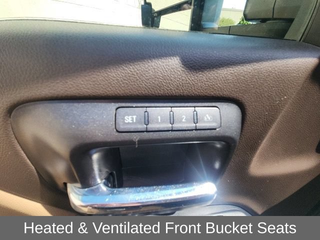 Used 2018 GMC Sierra 2500 Denali w/ Duramax Plus Package AWD/4WD image 19