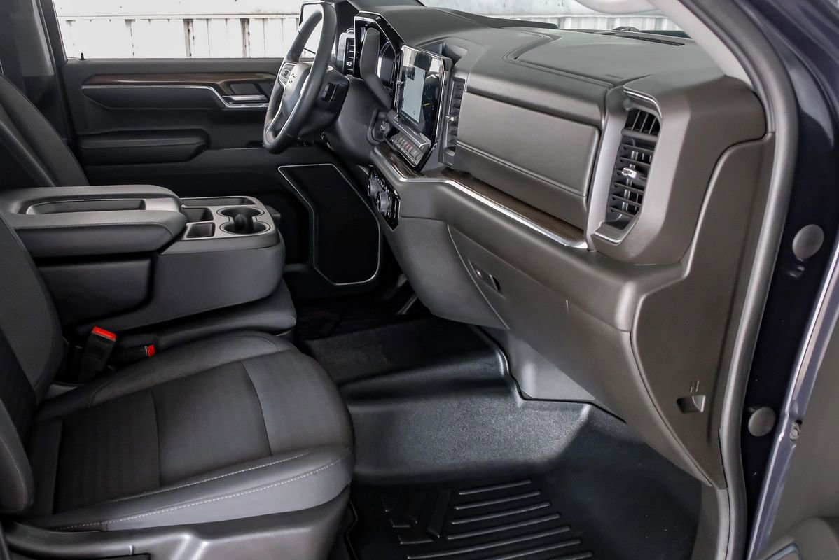Used 2024 Chevrolet Silverado 1500 LT w/ Z71 Off-Road Package image 12