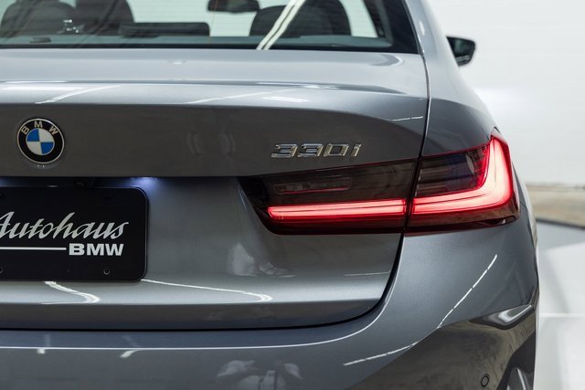 Certified 2025 BMW 330i xDrive Sedan w/ M Sport Package image 9