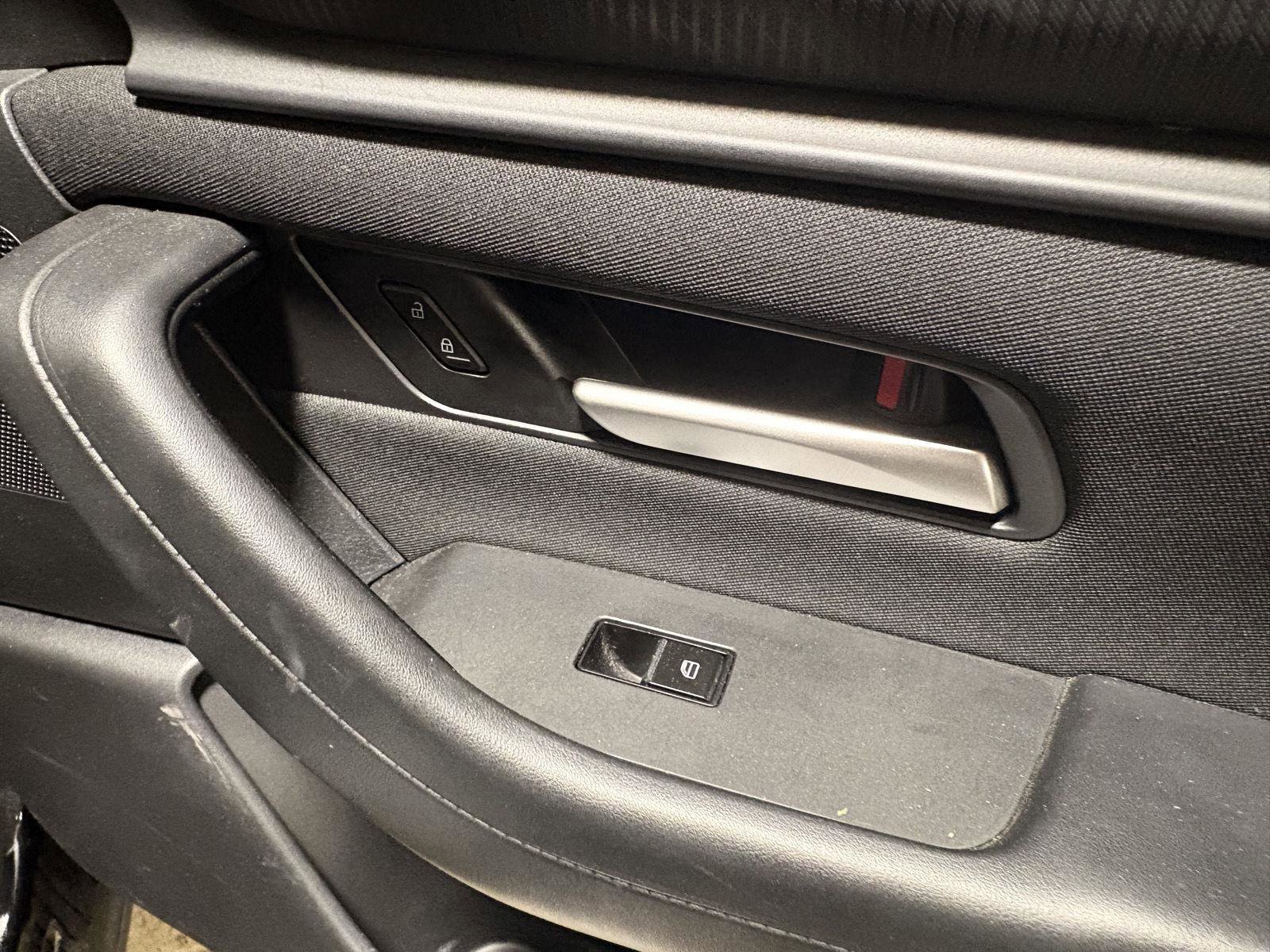 Used 2024 MAZDA CX-90 3.3 Turbo w/ Select Package image 11