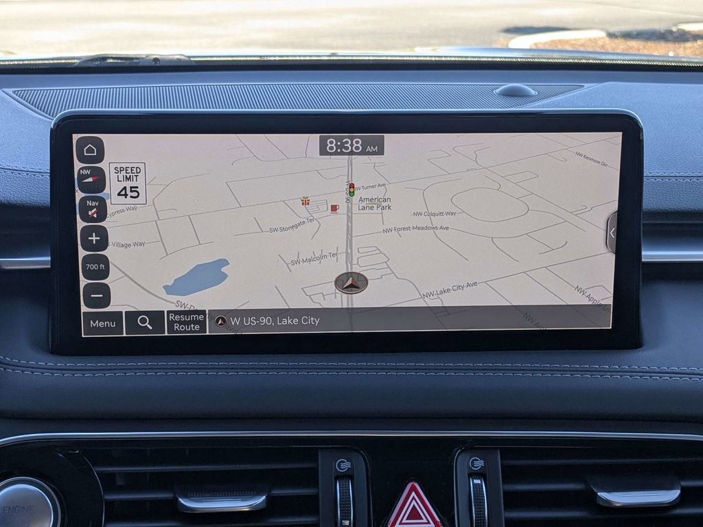 Used 2023 Genesis G70 2.0T image 29