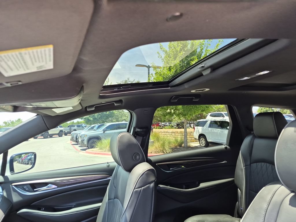 Used 2024 Buick Enclave Avenir w/ Avenir Technology Package FWD image 31