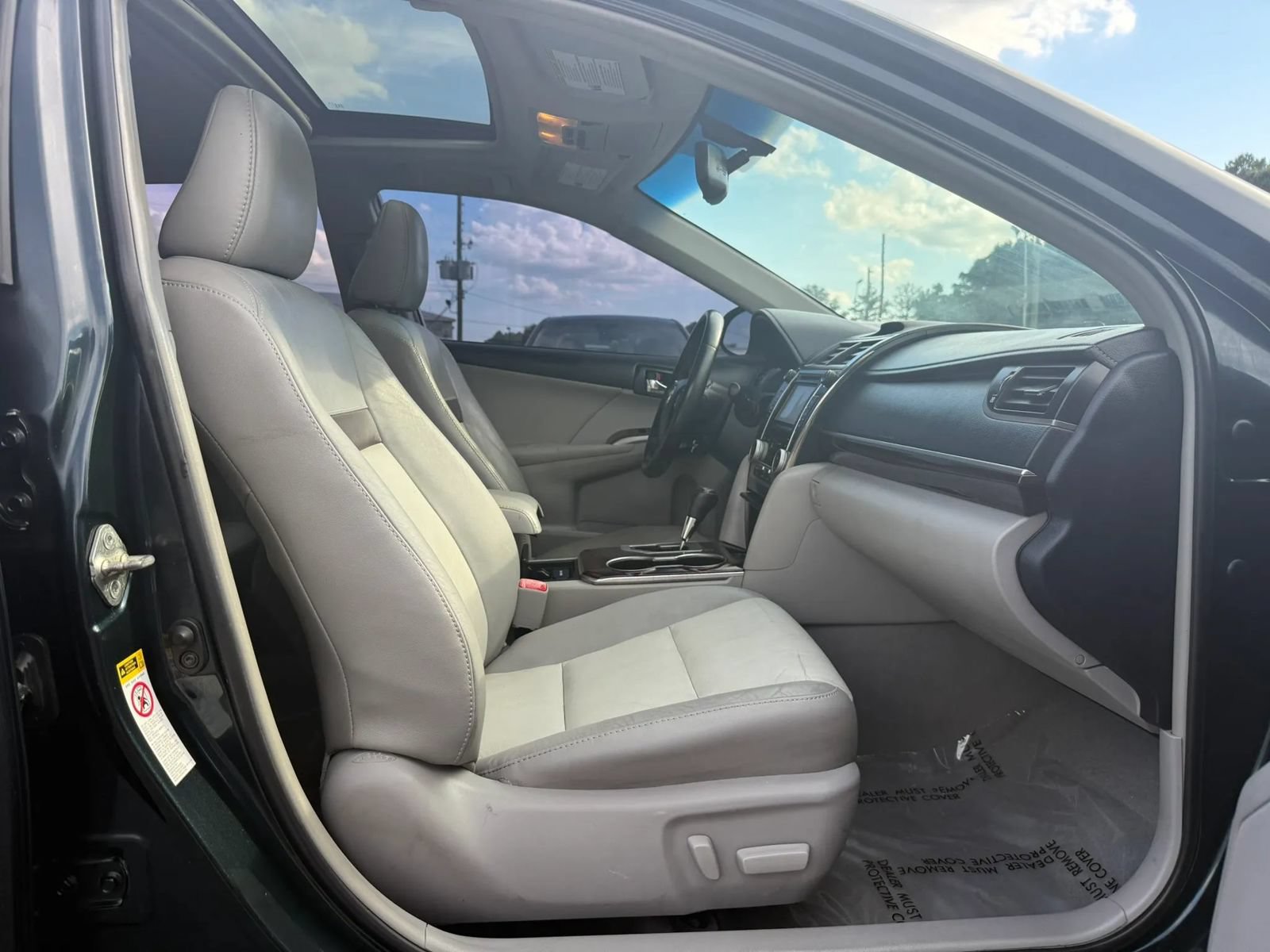 Used 2012 Toyota Camry XLE FWD image 13