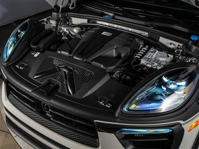 New 2026 Porsche Macan S AWD/4WD image 16