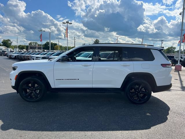 Certified 2024 Jeep Grand Cherokee L Altitude AWD/4WD image 4
