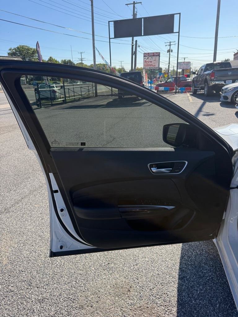 Used 2020 Acura TLX FWD image 8