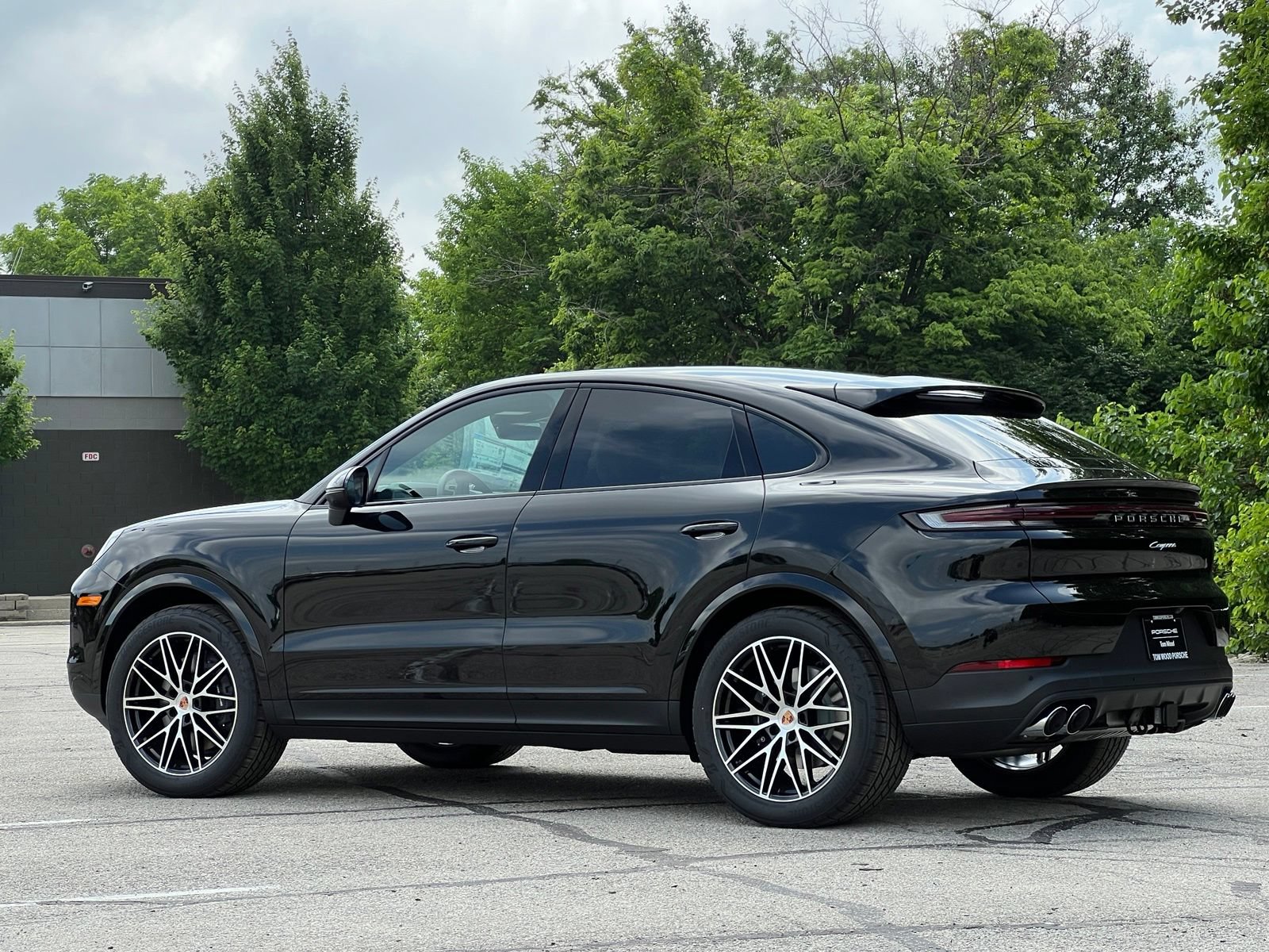 New 2026 Porsche Cayenne Coupe AWD/4WD image 3