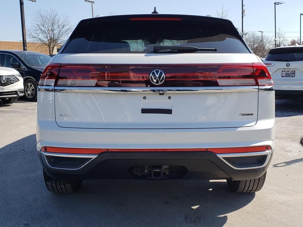 Used 2024 Volkswagen Atlas Cross Sport SEL image 6