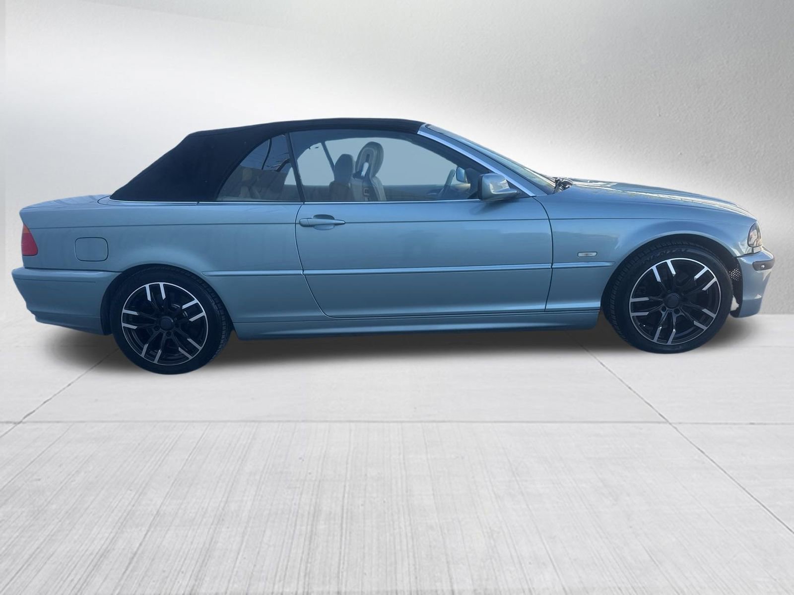 Used 2003 BMW 330Ci Convertible image 15