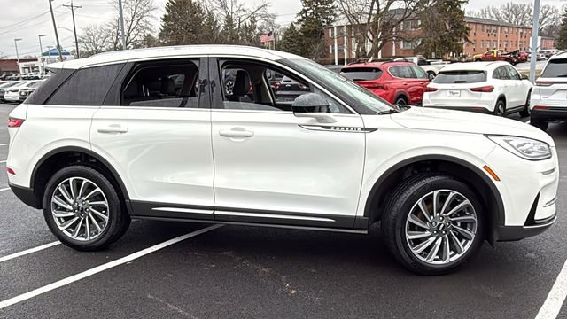 Used 2023 Lincoln Corsair Reserve w/ Rear Removable Package Tray image 6