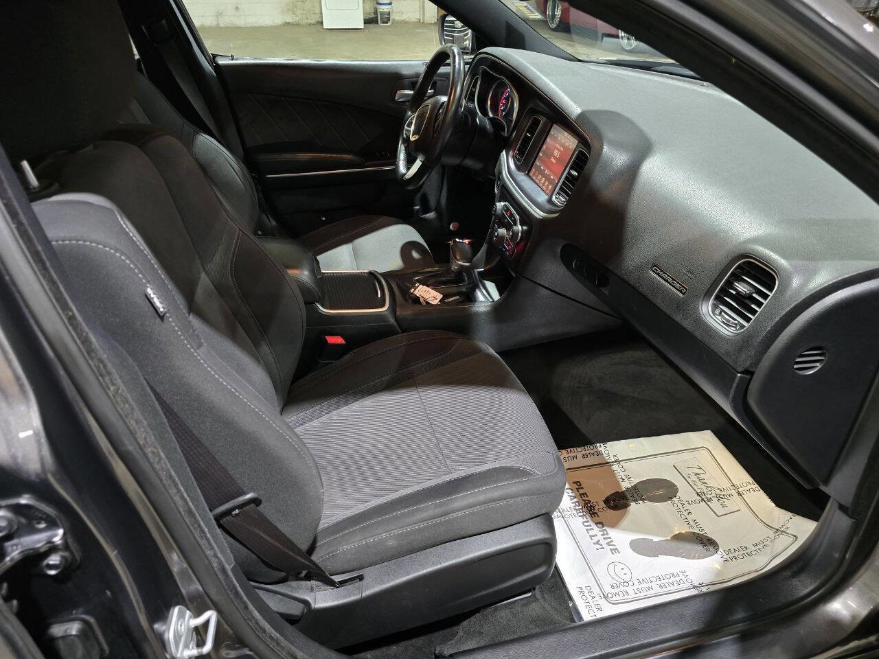 Used 2015 Dodge Charger SXT w/ Rallye Group image 34