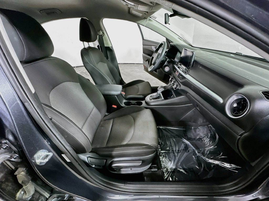 Used 2023 Kia Forte LXS FWD image 12