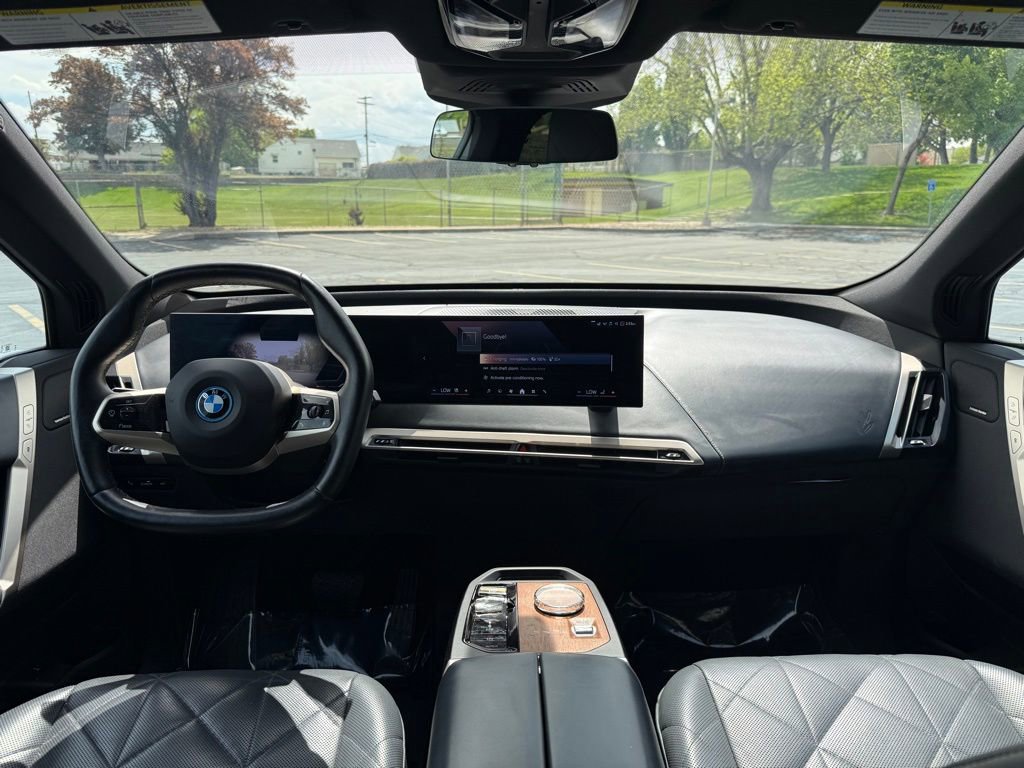 Certified 2024 BMW iX xDrive50 w/ Premium Package AWD/4WD image 12