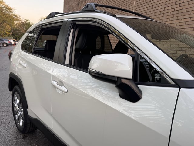 Used 2021 Toyota RAV4 XLE Premium image 43