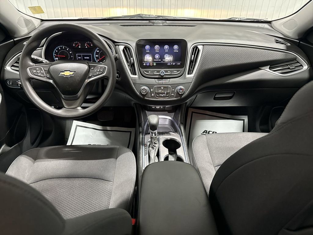 Used 2022 Chevrolet Malibu LS image 21