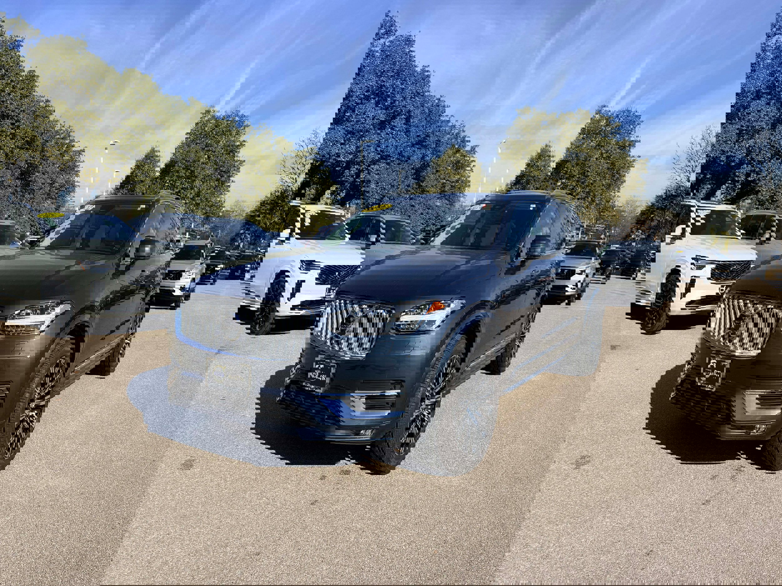 Used 2025 Volvo XC90 B6 Plus w/ Protection Package image 2