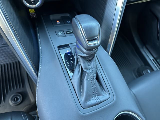 Certified 2024 Toyota Venza Nightshade image 20