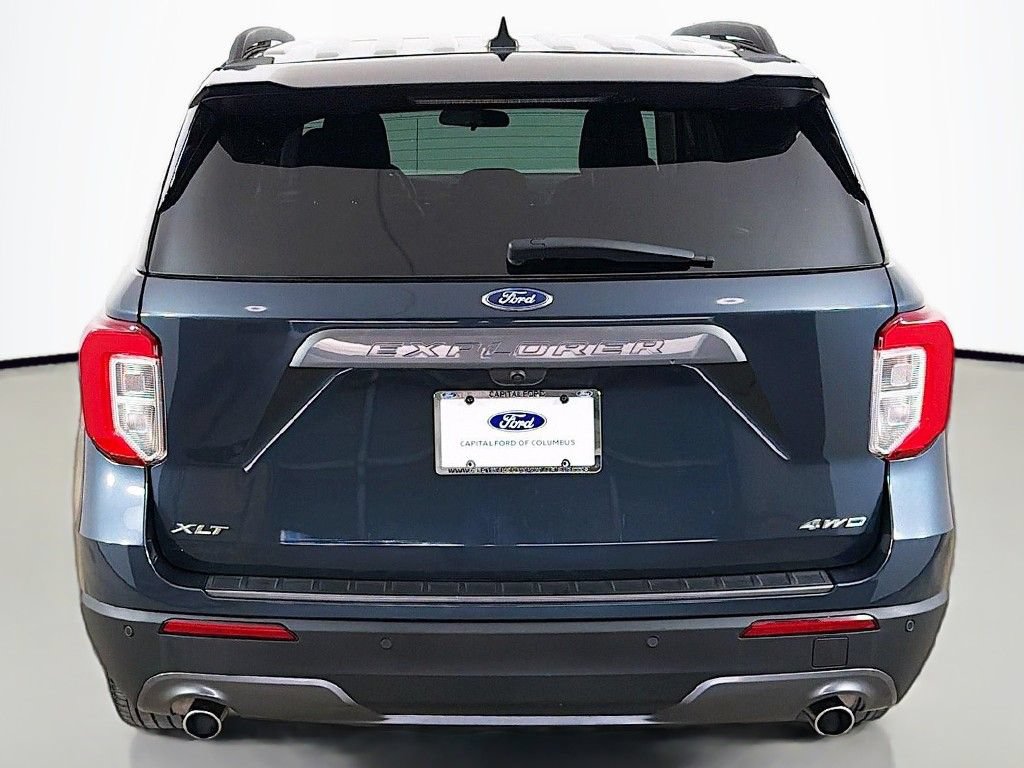 Used 2023 Ford Explorer XLT w/ Equipment Group 202A AWD/4WD image 16