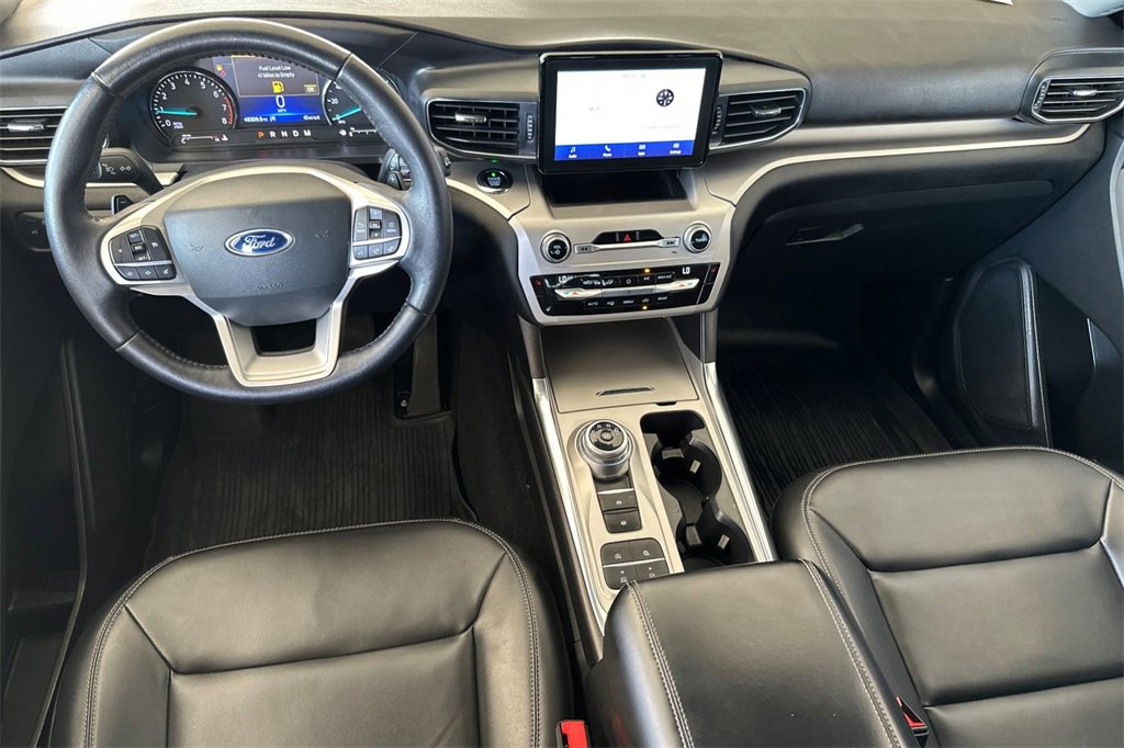 Used 2021 Ford Explorer XLT w/ Equipment Group 202A image 15