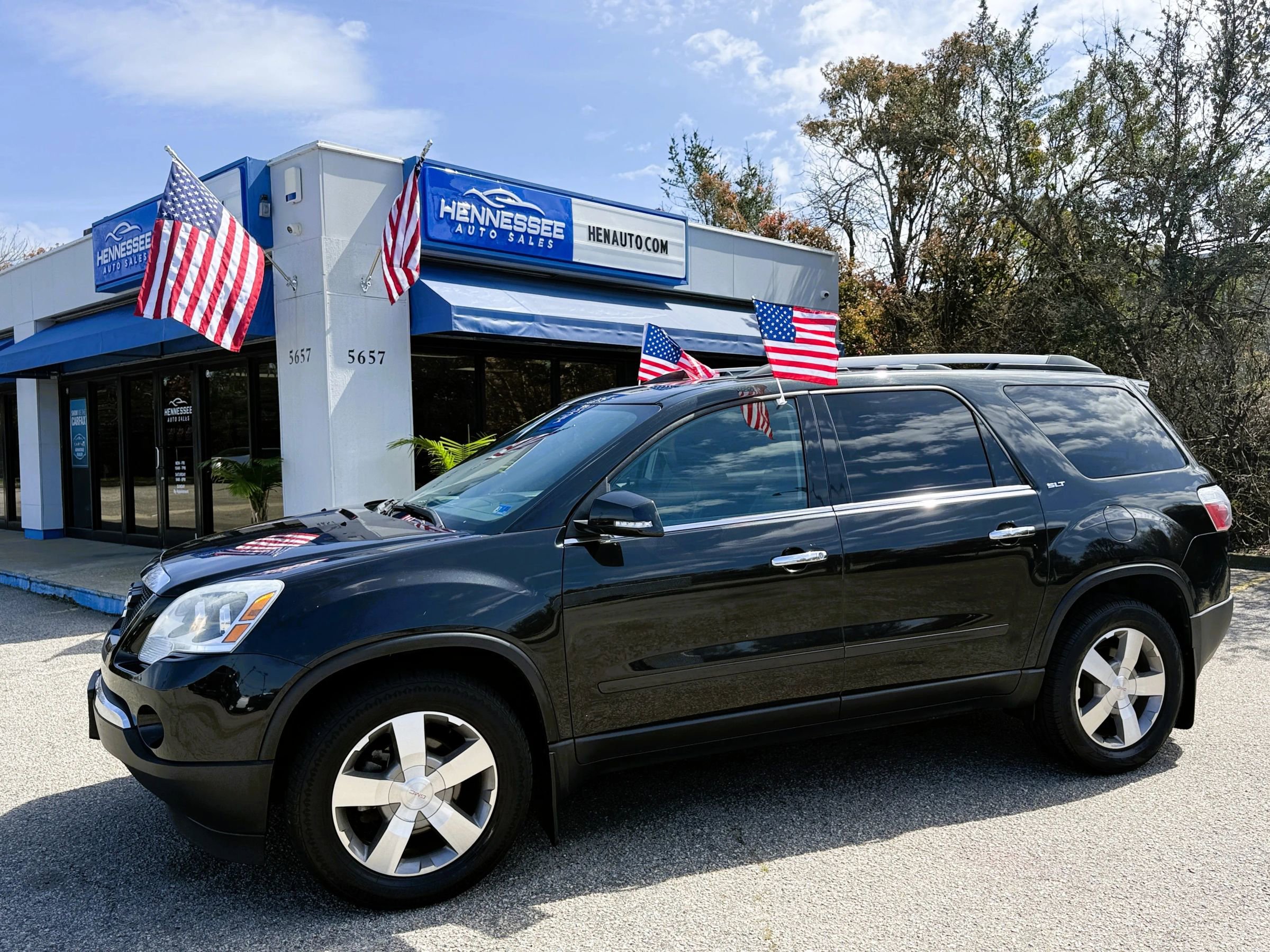 Used 2011 GMC Acadia SLT image 26