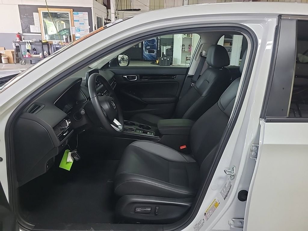Used 2024 Honda Civic EX-L image 8