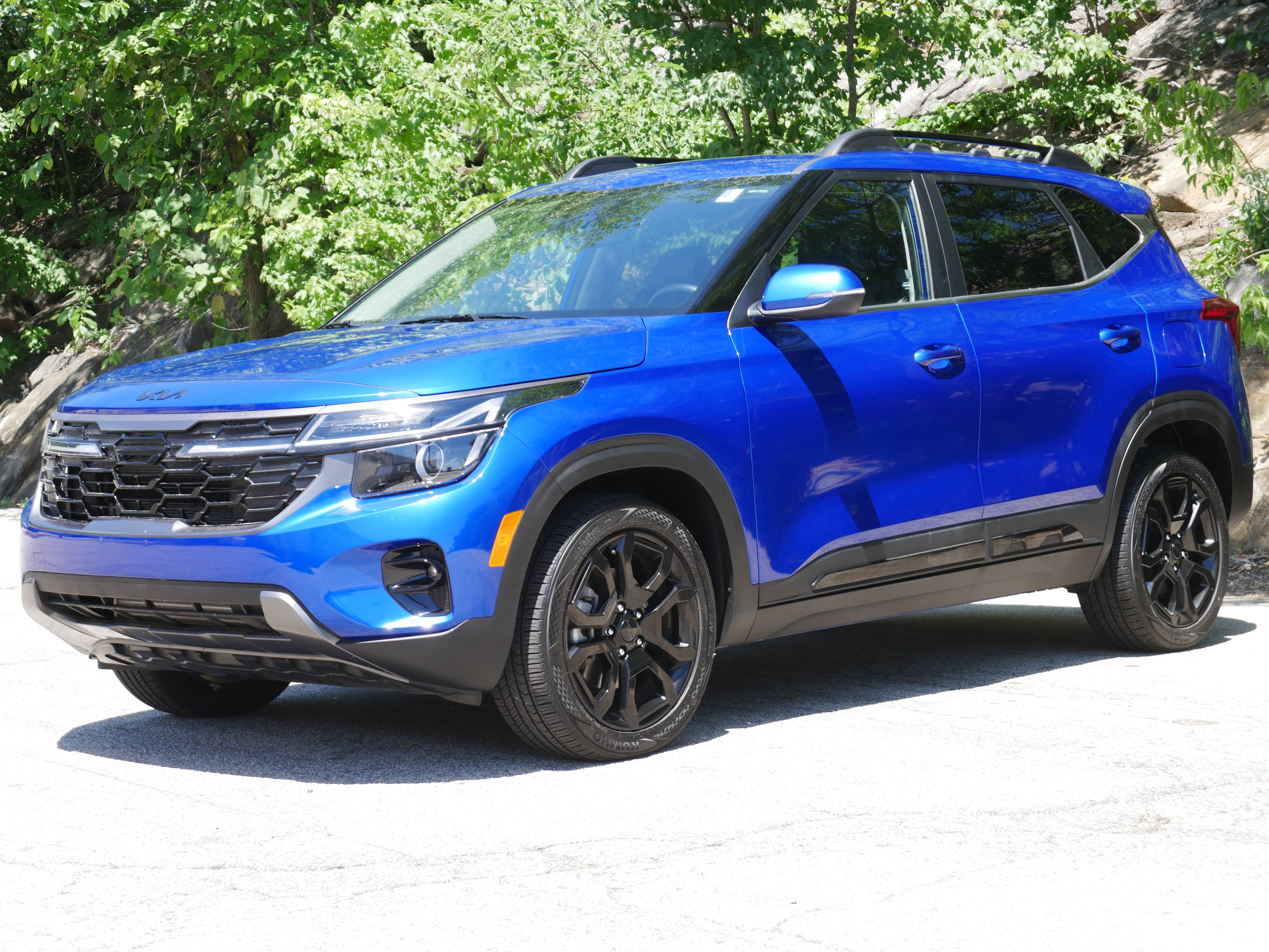 Certified 2025 Kia Seltos X-Line AWD/4WD image 1