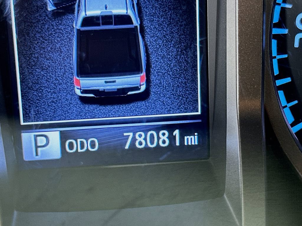 Used 2021 Toyota Tacoma SR5 AWD/4WD image 33