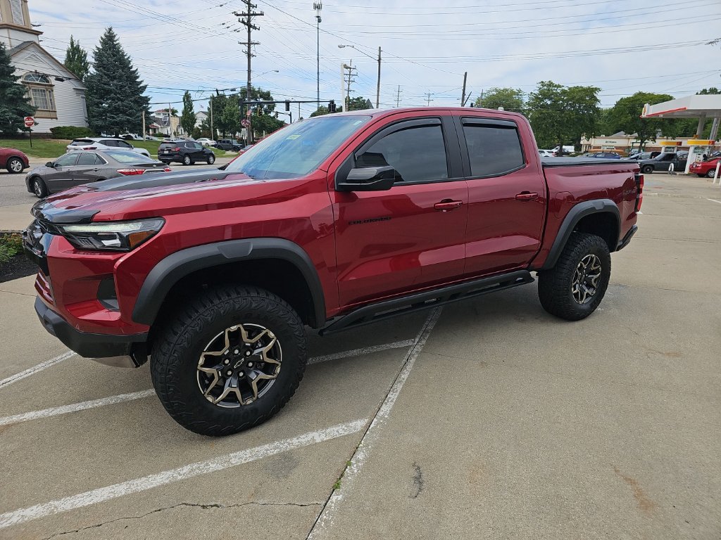 Used 2024 Chevrolet Colorado ZR2 AWD/4WD image 11