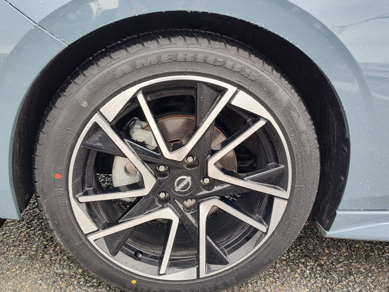 Used 2025 Nissan Sentra SR w/ SR Premium Package image 11