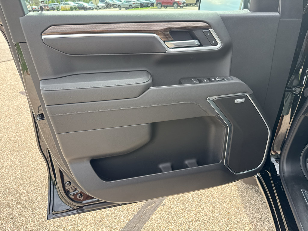 New 2026 Chevrolet Silverado 1500 RST w/ Safety Package AWD/4WD image 9