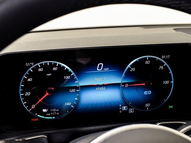 Used 2022 Mercedes-Benz EQB 300 4MATIC image 24