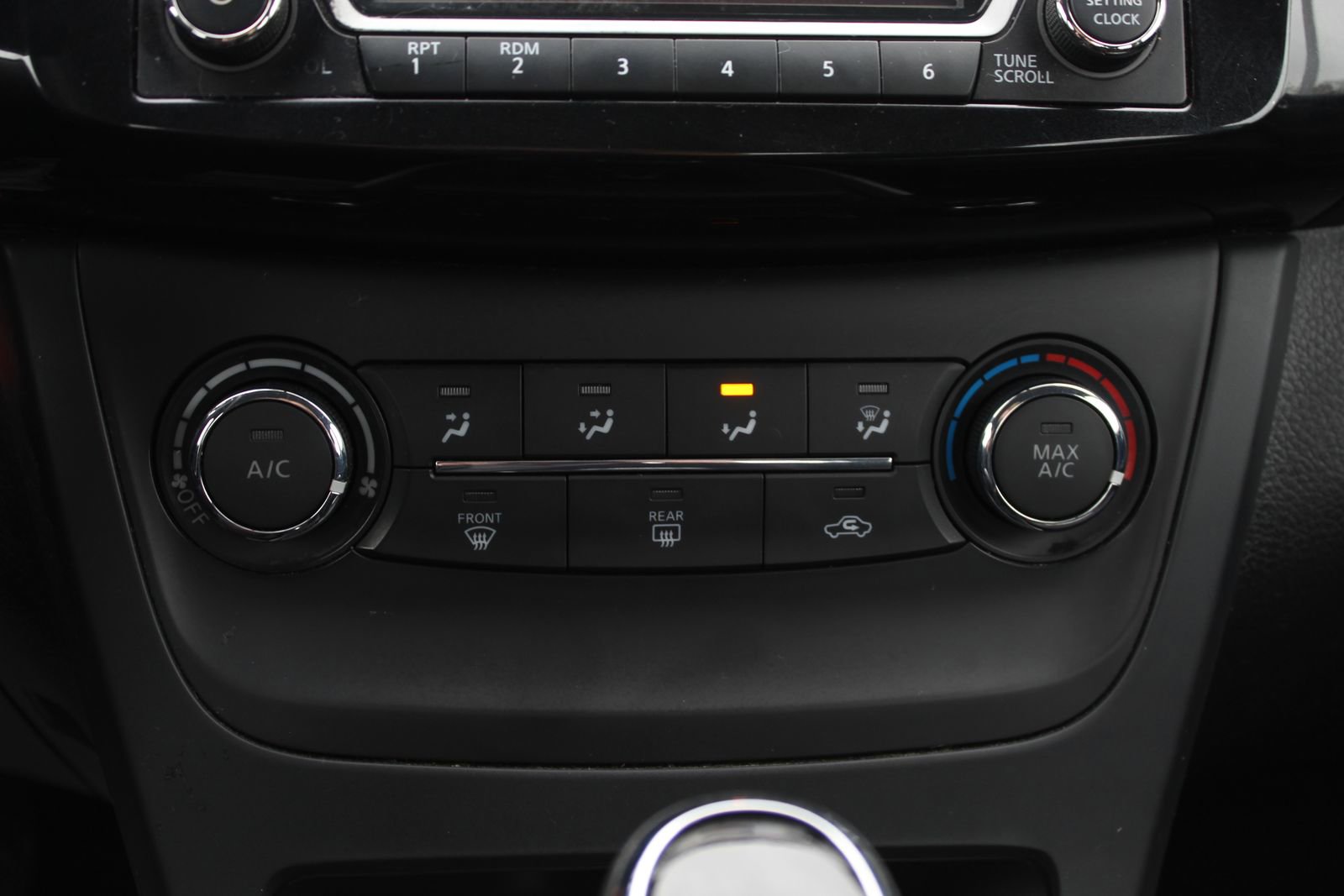 Used 2017 Nissan Sentra SV image 17