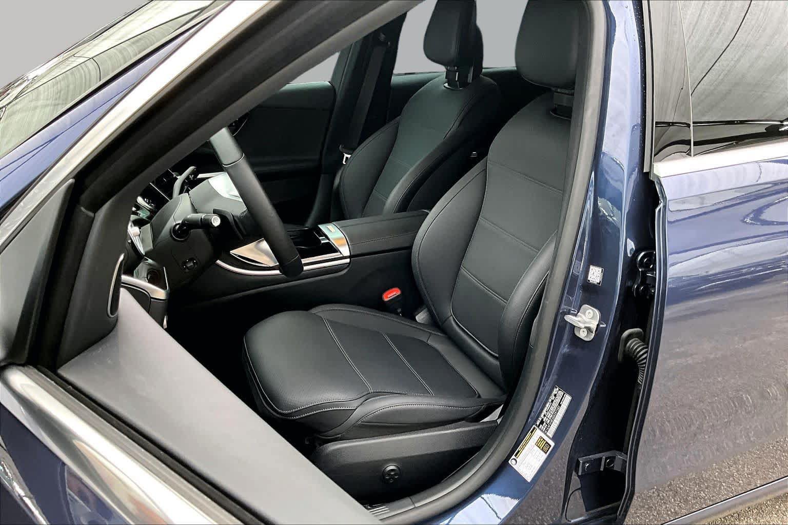 Certified 2025 Mercedes-Benz C 300 4MATIC Sedan image 8