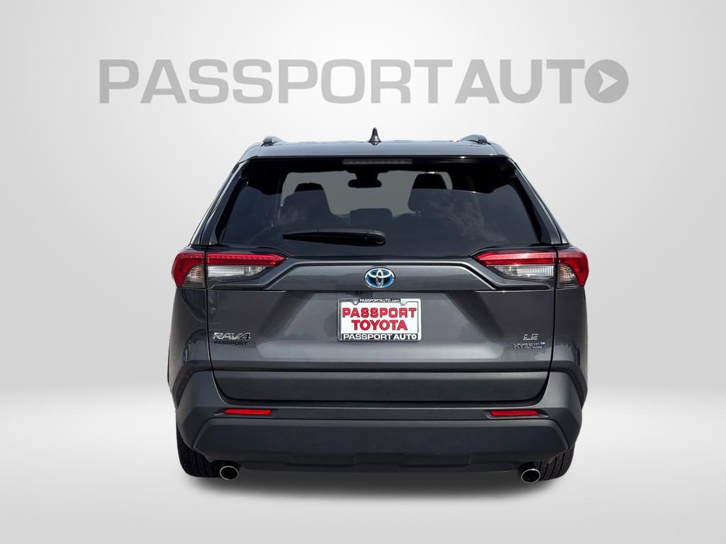 Certified 2024 Toyota RAV4 LE AWD/4WD image 6