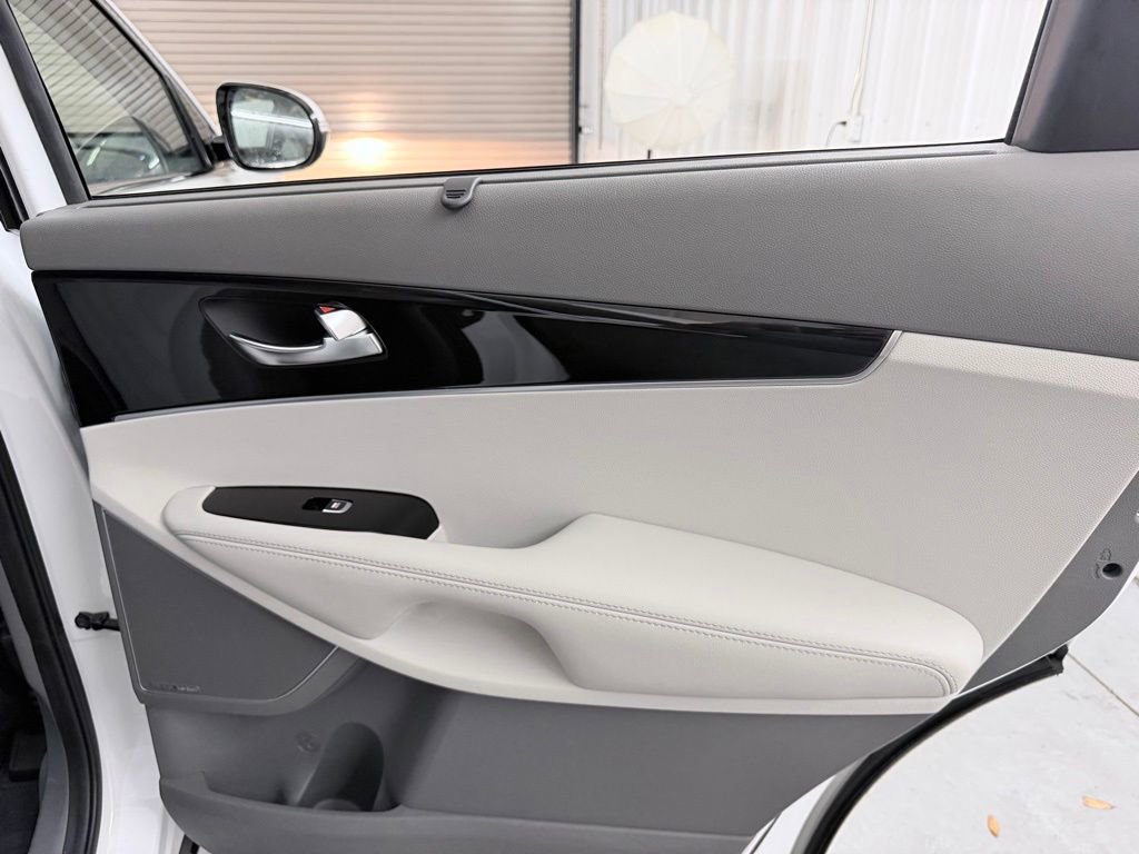 Used 2019 Kia Sorento SX FWD image 38