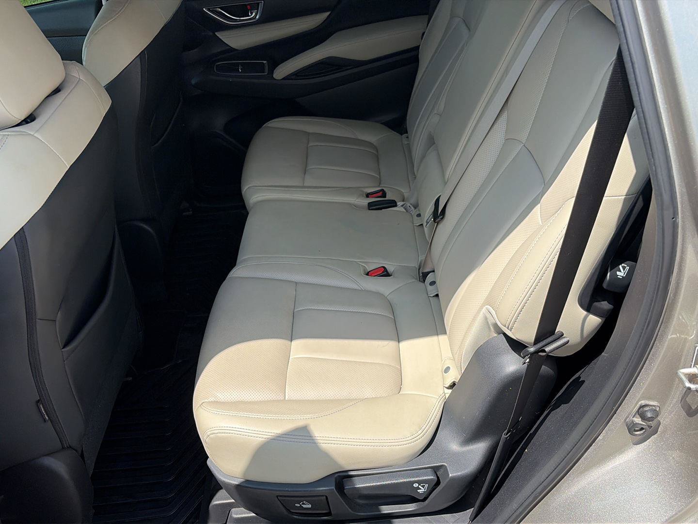 Used 2019 Subaru Ascent Limited AWD/4WD image 12