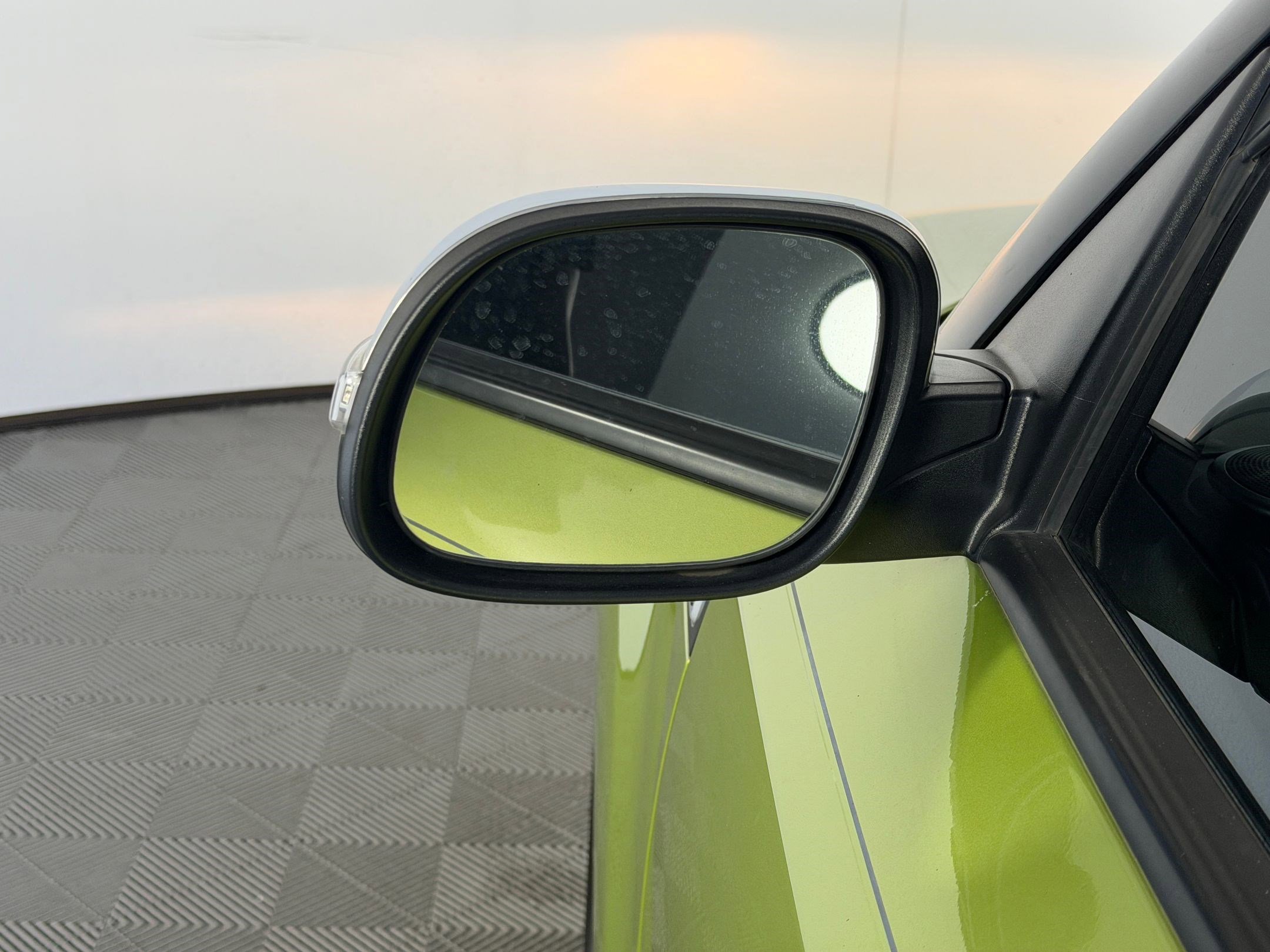 Used 2015 Kia Soul ! w/ Sun & Sound Package FWD image 23