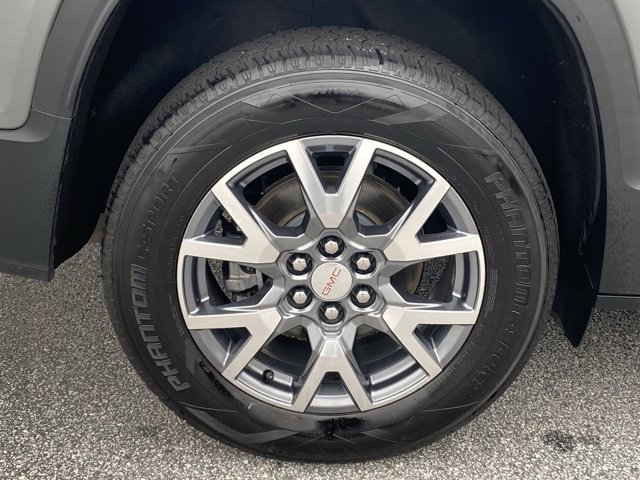 Used 2023 GMC Acadia SLT image 32