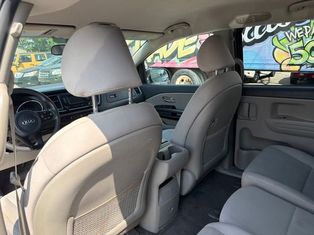 Used 2018 Kia Sedona LX FWD image 20